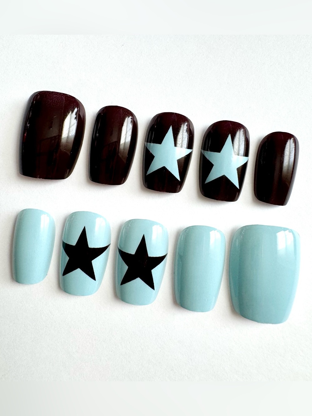 Star Accent Press-On Nails in Black and Light Blue